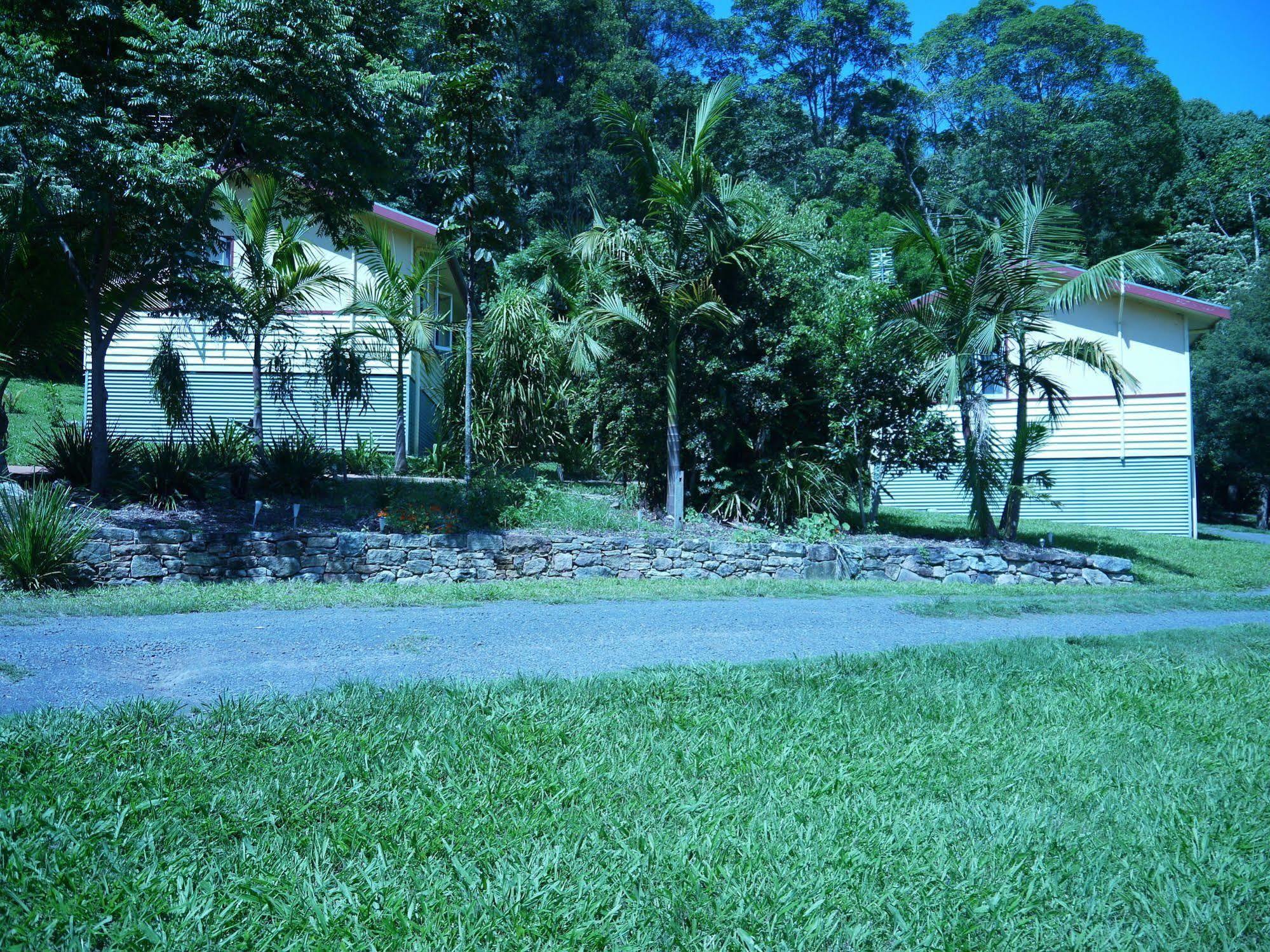 Teretre Cabins Nimbin Villa Bagian luar foto
